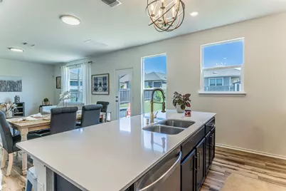 728 Bailey Park Drive, Jarrell, TX 76537 - Photo 4