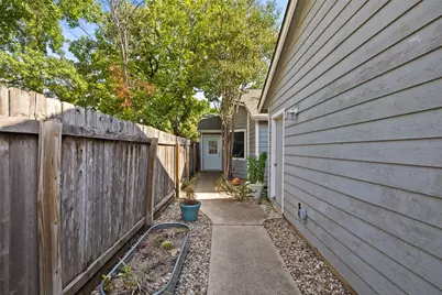 2001 Parker Lane #101, Austin, TX 78741 - Photo 26