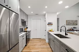 2001 Parker Ln, Austin, TX 78741 - Photo 8