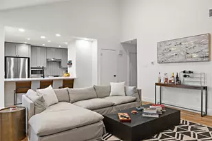 2001 Parker Ln, Austin, TX 78741 - Photo 4