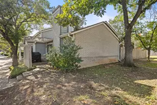 2001 Parker Ln, Austin, TX 78741 - Photo 28