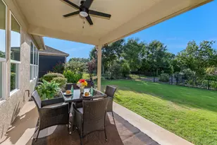 215 Hanging Star Ln, Georgetown, TX 78633 - Photo 4