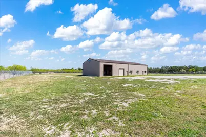 300 County Road 407, Spicewood, TX 78669 - Photo 32