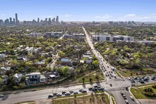 3010 E 18th 1/2 St, Austin, TX 78702 - Photo 32