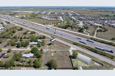 111 N 9th Street, Jarrell, TX 76537 - Photo 10