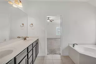 1181 Violet Ln, Kyle, TX 78640 - Photo 14