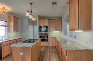 313 Olmos Dr, Leander, TX 78641 - Photo 10