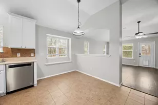 119 Aguilar Dr, Hutto, TX 78634 - Photo 14