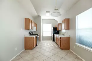 2826 -B Southampton Way, Round Rock, TX 78664 - Photo 4
