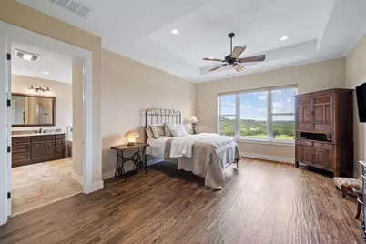 328 E Distant View Drive, Fredericksburg, TX 78624 - Photo 14