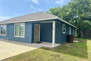 513 W China St, Lockhart, TX 78644 - Photo 22