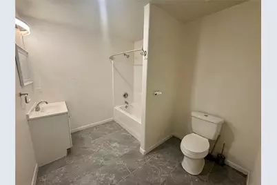 513 W China Street #B, Lockhart, TX 78644 - Photo 14