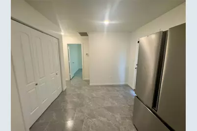 513 W China Street #B, Lockhart, TX 78644 - Photo 10