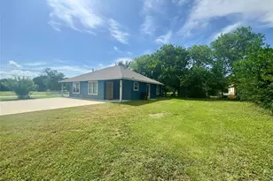 513 W China St, Lockhart, TX 78644 - Photo 20