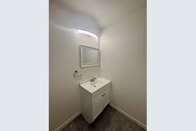 513 W China Street #B, Lockhart, TX 78644 - Photo 16