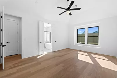 9501 Boathouse Drive, Austin, TX 78744 - Photo 14