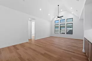 9501 Boathouse Dr, Austin, TX 78744 - Photo 12