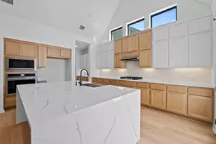 9501 Boathouse Dr, Austin, TX 78744 - Photo 10