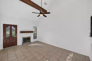 10819 Crown Colony Dr, Austin, TX 78747 - Photo 4