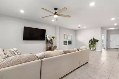1027 Slight Street, New Braunfels, TX 78130 - Photo 28