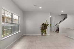 1027 Slight St, New Braunfels, TX 78130 - Photo 10