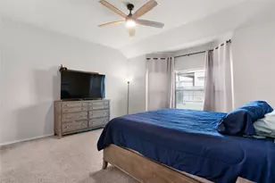 1027 Slight St, New Braunfels, TX 78130 - Photo 14