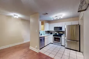 9104 Quail Creek Dr, Austin, TX 78758 - Photo 4