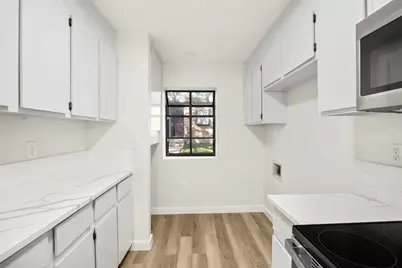 7122 Wood Hollow Drive #29, Austin, TX 78731 - Photo 10