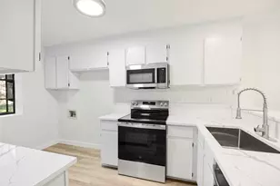 7122 Wood Hollow Dr, Austin, TX 78731 - Photo 14