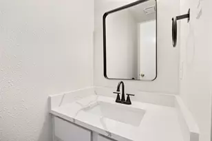 7122 Wood Hollow Dr, Austin, TX 78731 - Photo 6