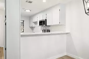 7122 Wood Hollow Dr, Austin, TX 78731 - Photo 16