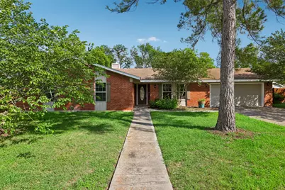 810 Vogel Drive, Lockhart, TX 78644 - Photo 1