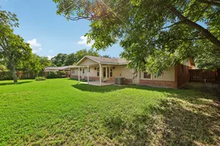 810 Vogel Dr, Lockhart, TX 78644 - Photo 34