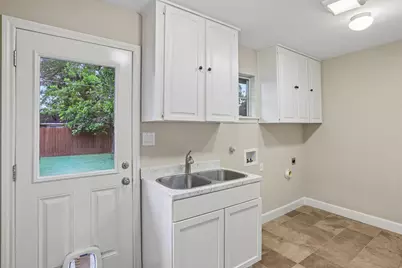 810 Vogel Drive, Lockhart, TX 78644 - Photo 18