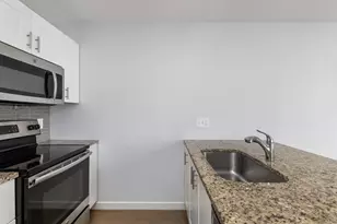 909 Reinli St, Austin, TX 78751 - Photo 8