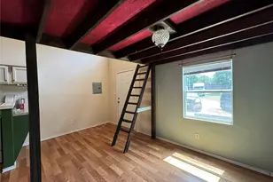 1108 W McCarty Ln, San Marcos, TX 78666 - Photo 6