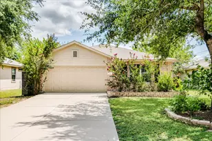 981 Goldenrod St, Kyle, TX 78640 - Photo 2
