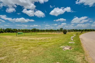 981 Goldenrod St, Kyle, TX 78640 - Photo 36