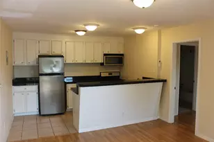 304 E 33rd St, Austin, TX 78705 - Photo 2