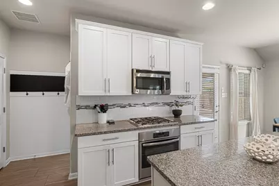 194 Sugar Creek, Buda, TX 78610 - Photo 8