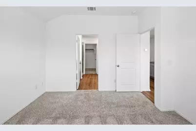 110 Madrid, Kyle, TX 78640 - Photo 16