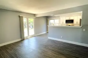 2504 Manor Cir, Austin, TX 78723 - Photo 8