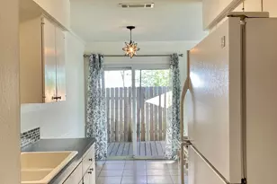 2528 Berkett Dr, Austin, TX 78745 - Photo 6