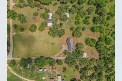 1110 County Road 439, Dime Box, TX 77853 - Photo 40