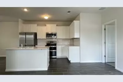 9616 Whispher Willow Boulevard, Manor, TX 78653 - Photo 6