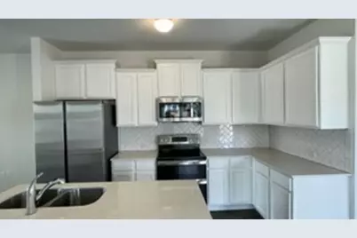 9616 Whispher Willow Boulevard, Manor, TX 78653 - Photo 8