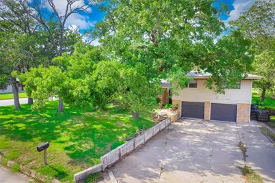 1806 Murray Avenue, Rockdale, TX 76567 - Photo 36