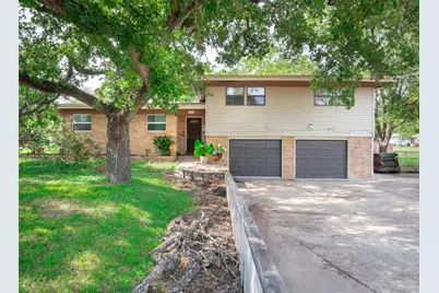 1806 Murray Avenue, Rockdale, TX 76567 - Photo 2