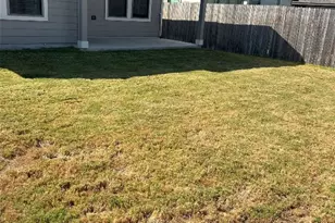 652 Los Olives Ln, Liberty Hill, TX 78641 - Photo 2