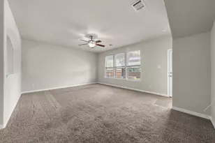 1000 Farm Creek Cove, Hutto, TX 78634 - Photo 18